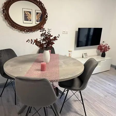 Stephby Apartment